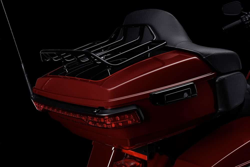 harley-davidson-touring-road-glide-limited_feature9